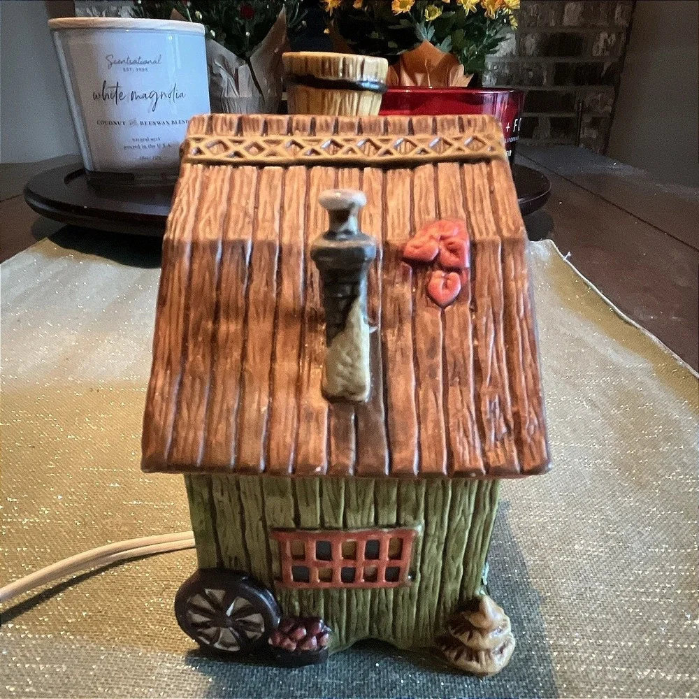 VTG Country Cottage Illuminated Ceramic Autumn Village House 